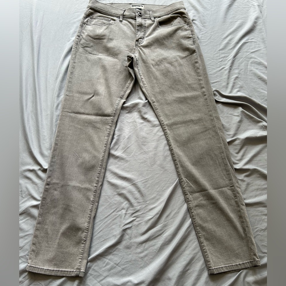 Travis mathew grey jeans - size 32